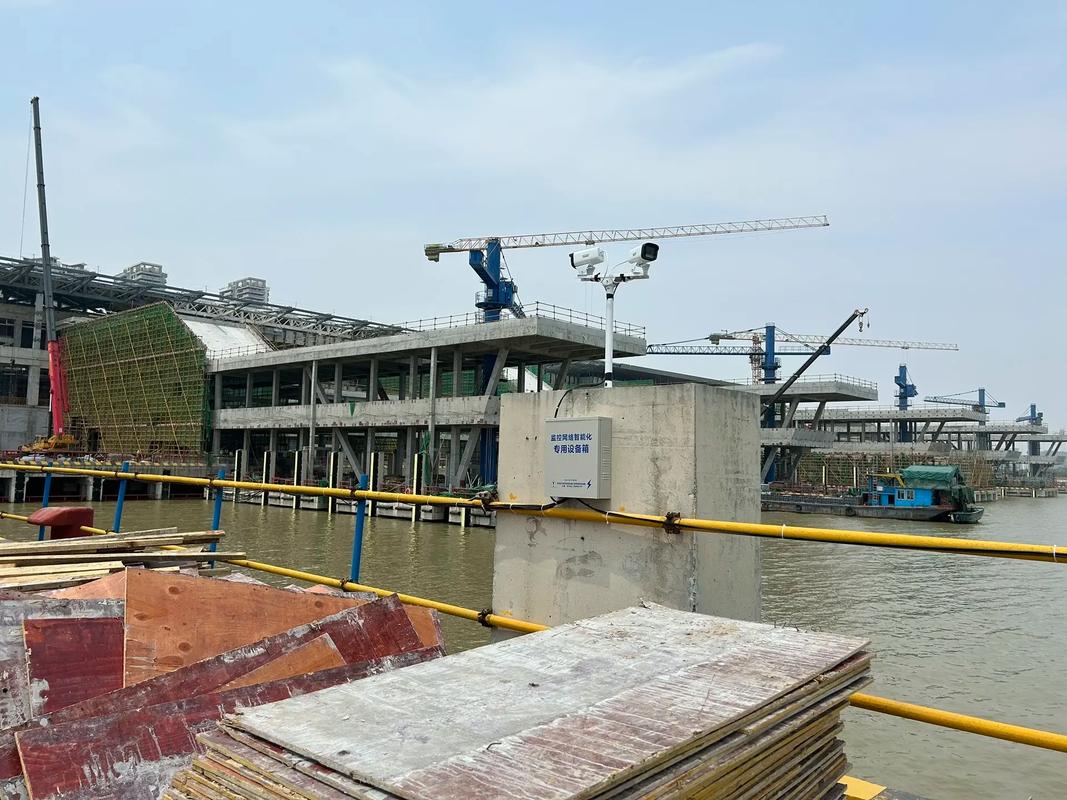 海康威视安防工程在中山市新码头工地的施工现场实拍纪实